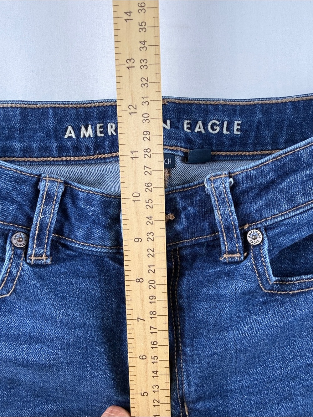 American Eagle Mom Jeans Women's Size 8 High Rise Stretch Denim - Picture 3 of 9